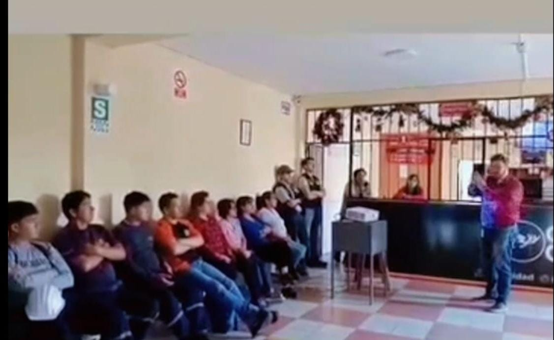 Capacitación comercial a equipo de ventas